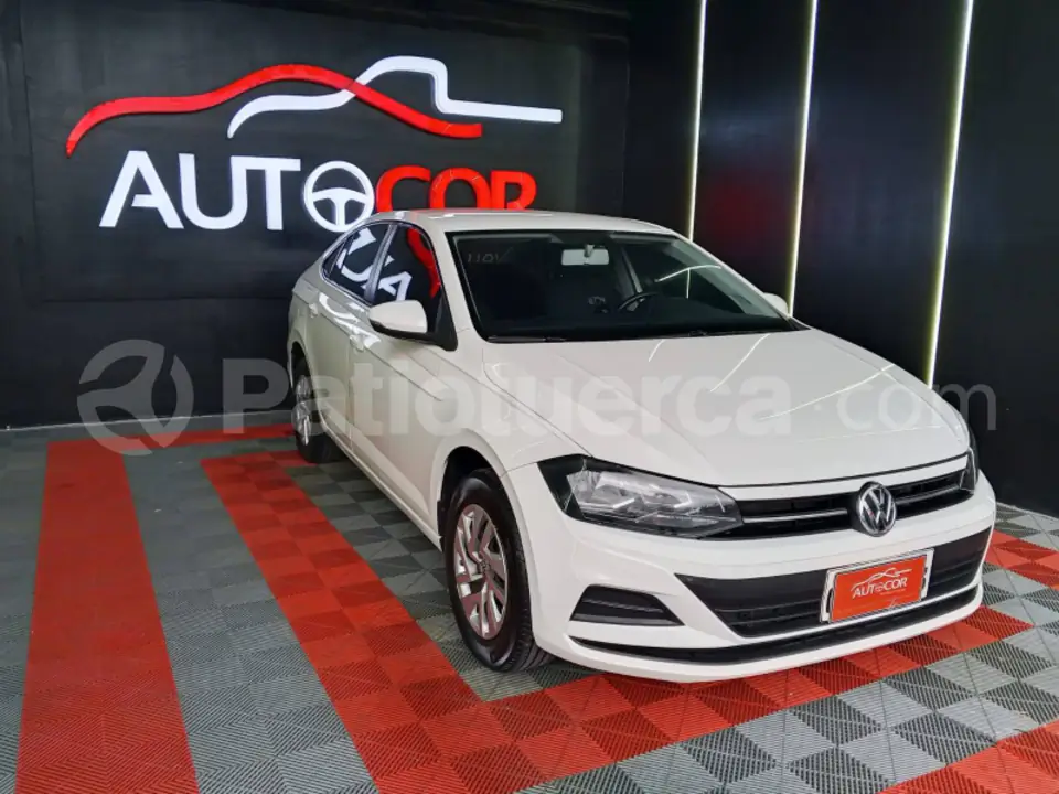 Foto 2 de Volkswagen Virtus