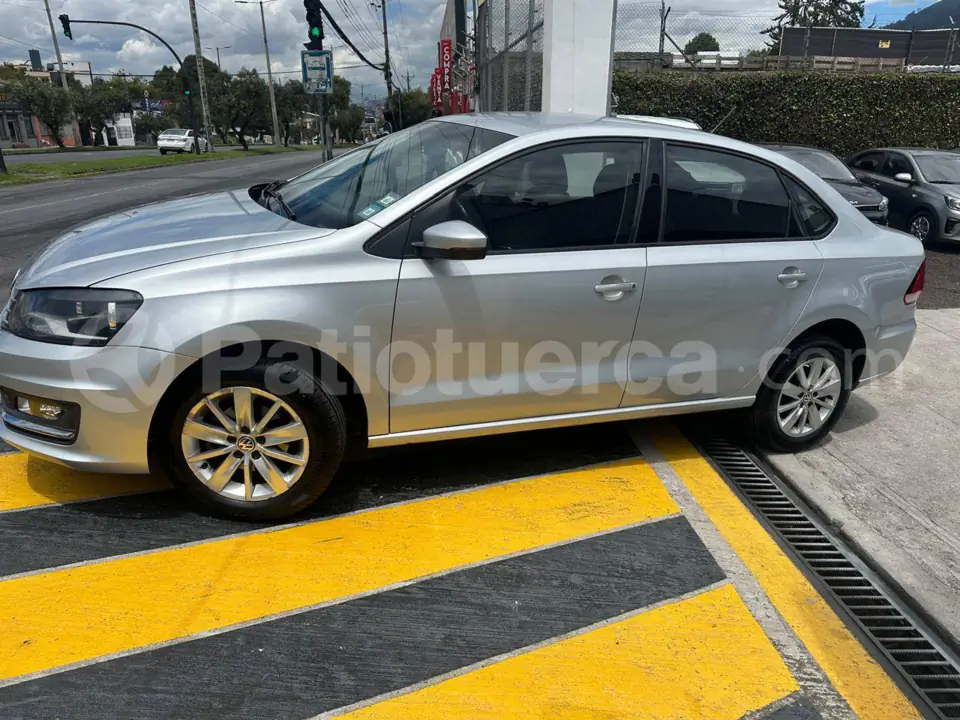 Foto 4 de Volkswagen Polo Highline