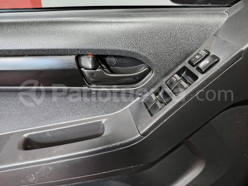 Foto 18 de Chevrolet D MAX CRDI FULL 2.5.