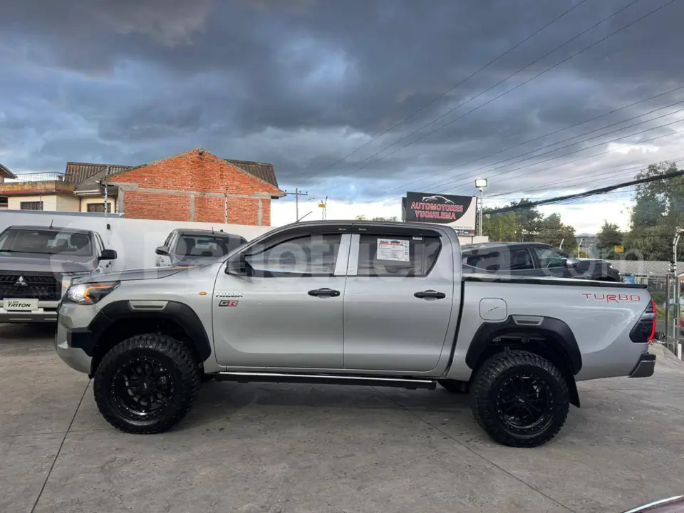 Foto 5 de Toyota Hilux CD 4x2 Diesel