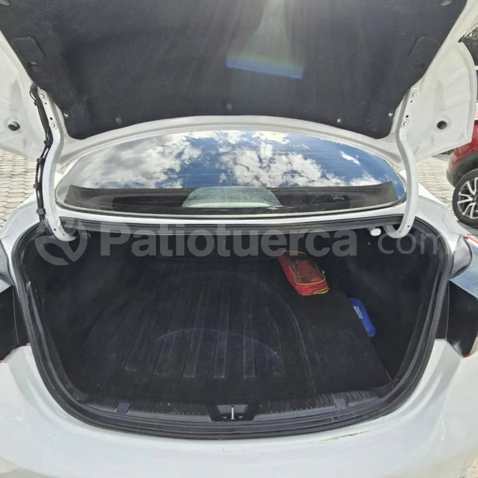 Foto 8 de Hyundai Elantra