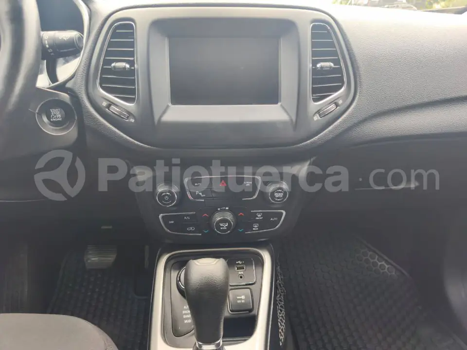 Foto 20 de Jeep Compass