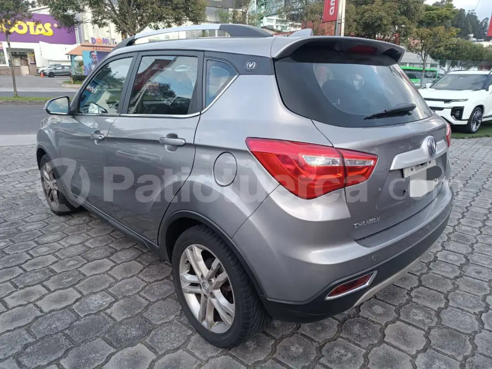 Foto 3 de Changan CS 35 Luxury