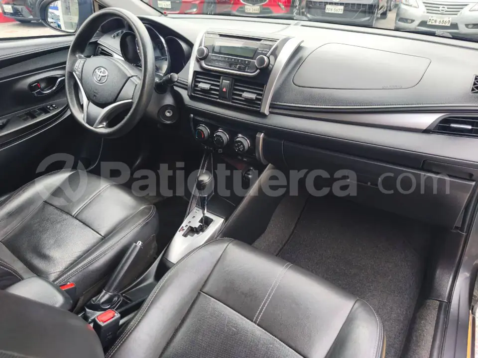 Foto 14 de Toyota Yaris
