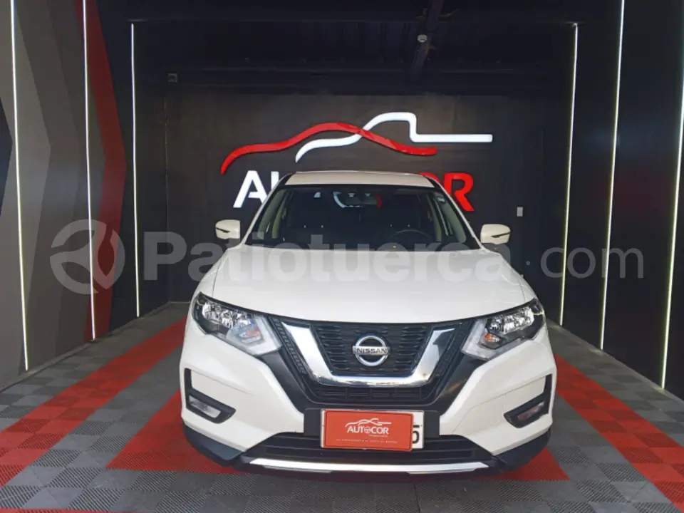 Foto 3 de Nissan X-Trail Sense 2 Row