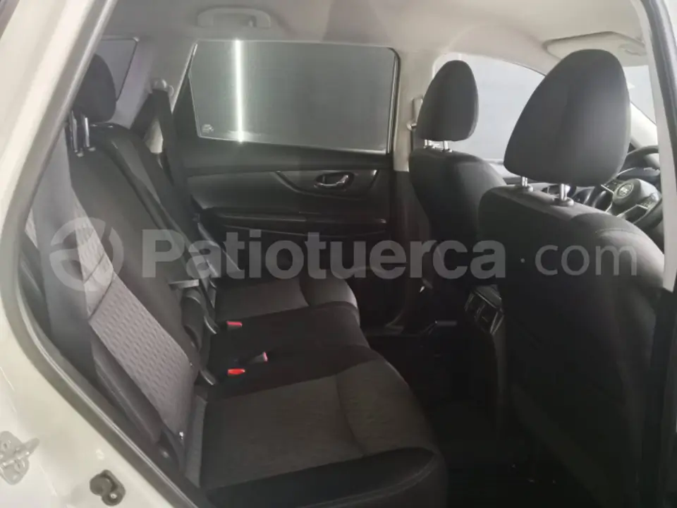 Foto 13 de Nissan X-Trail Sense 2 Row