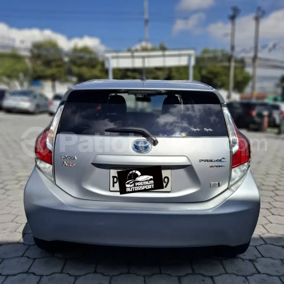 Foto 4 de Toyota Prius C Sport