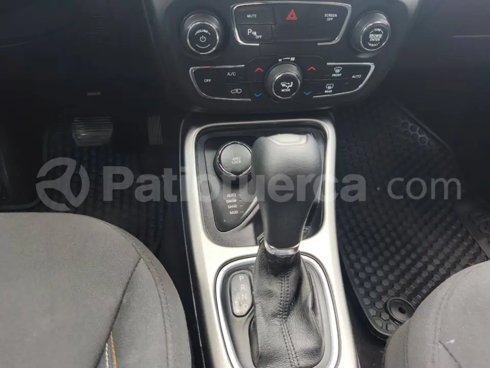 Foto 19 de Jeep Compass Sport
