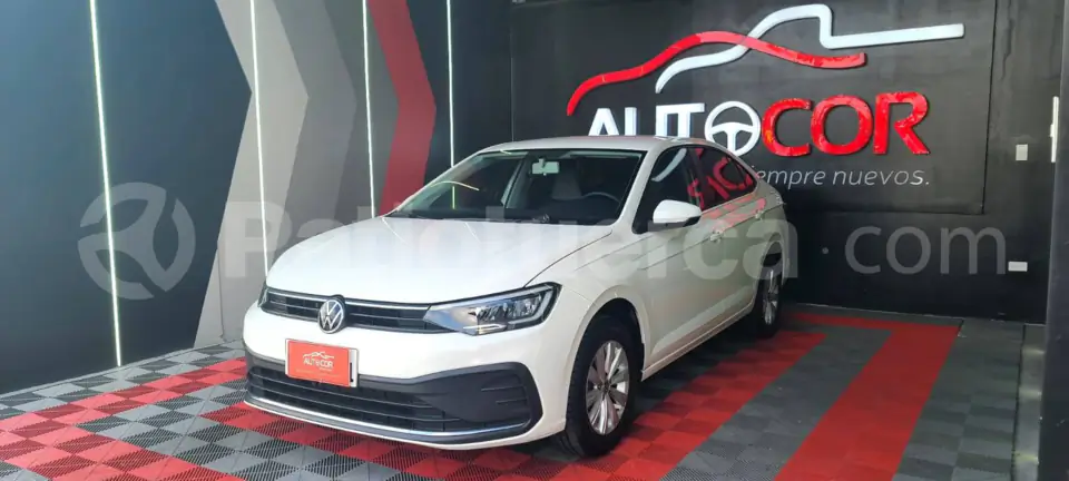 Foto 1 de Volkswagen Virtus