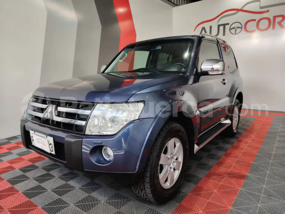 Foto 9 de Mitsubishi Montero Blister