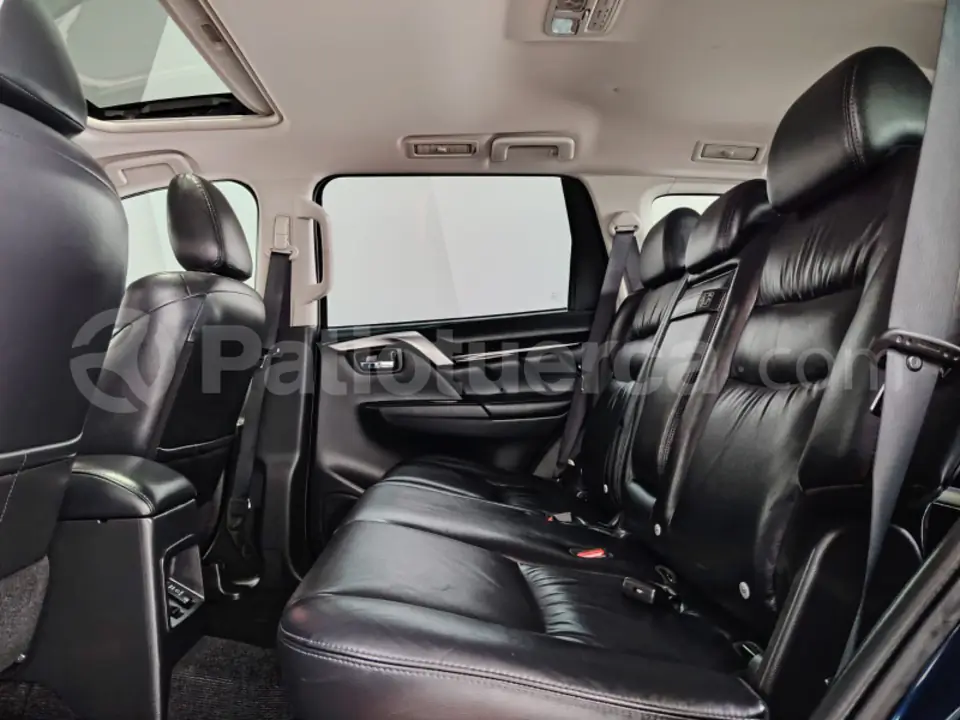 Foto 10 de Mitsubishi Montero Sport Diesel
