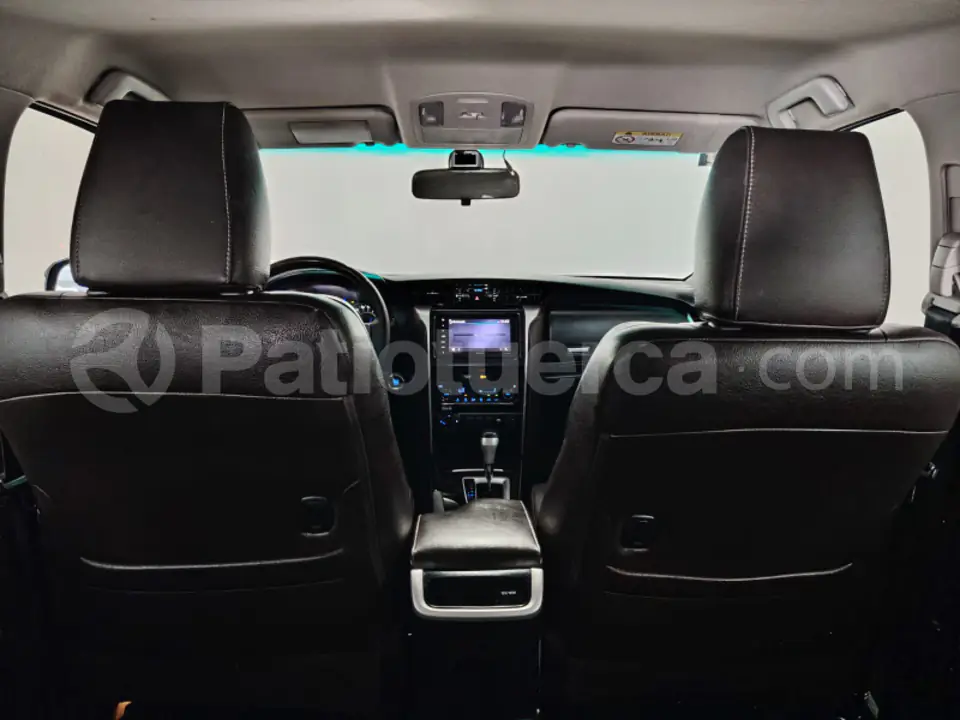Foto 20 de Toyota New Fortuner