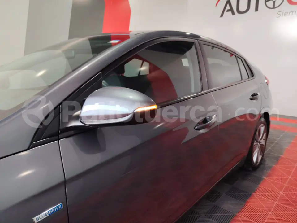 Foto 31 de Hyundai Ioniq Hybrid
