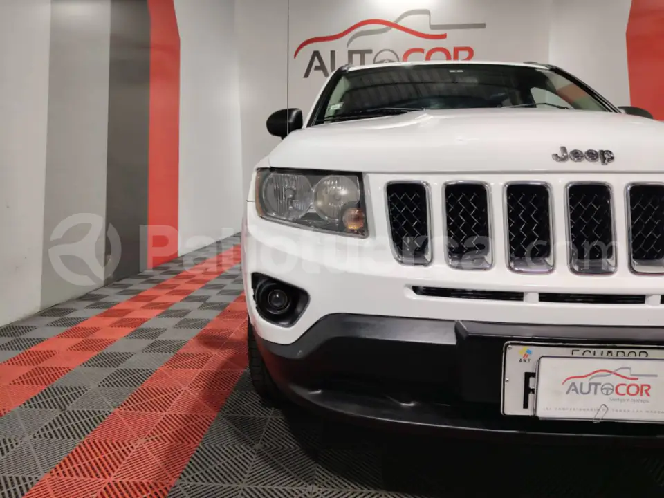 Foto 8 de Jeep Compass Sport