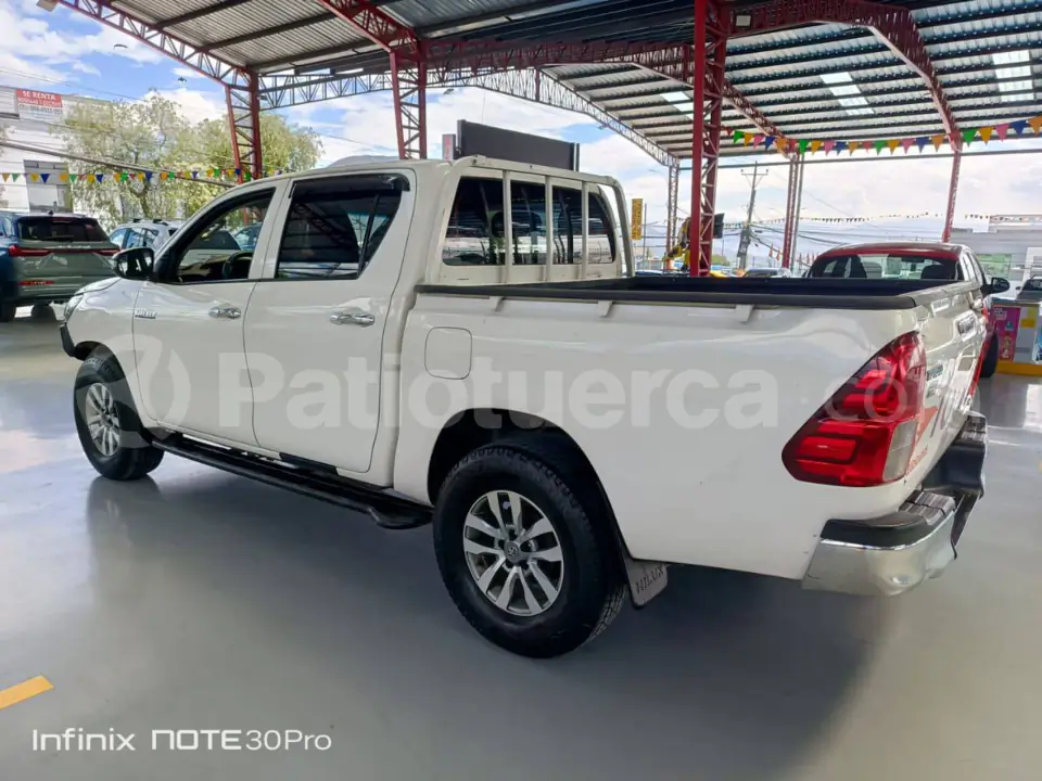 Foto 3 de Toyota Hilux