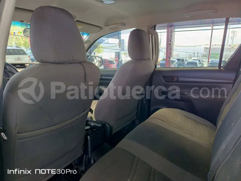 Foto 8 de Toyota Hilux