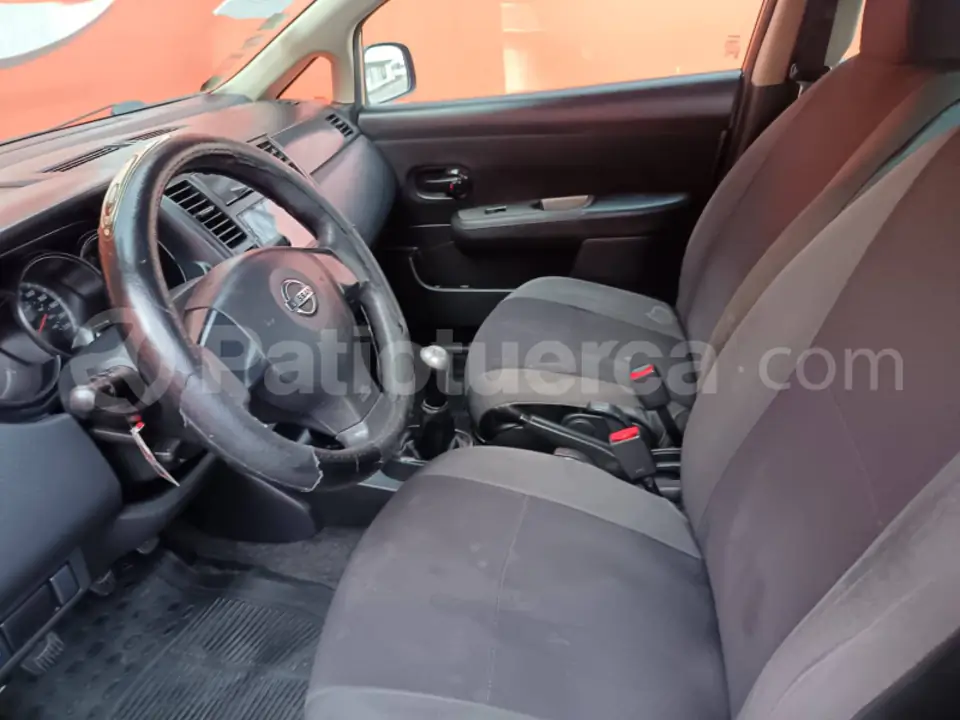 Foto 8 de Nissan Tiida