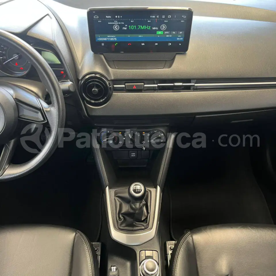 Foto 10 de Mazda 2