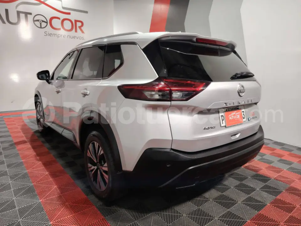 Foto 5 de Nissan xtrail  Advance
