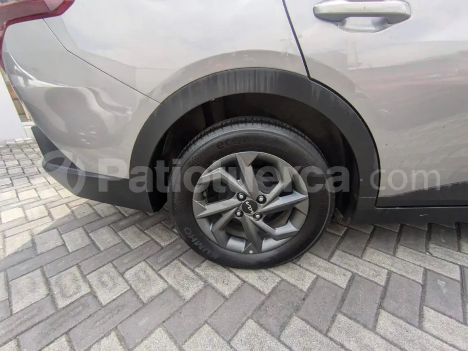 Foto 9 de Kia K3 LX