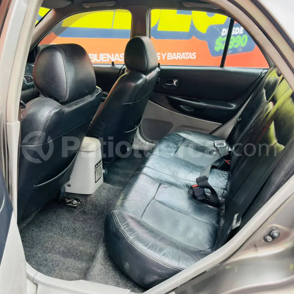 Foto 6 de Mazda Allegro Elite