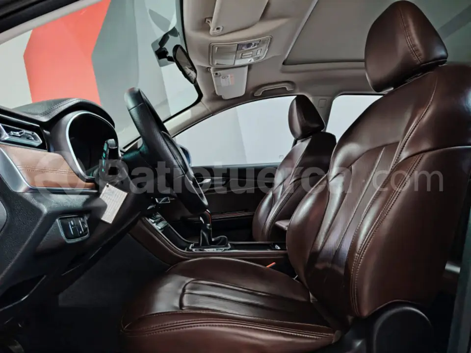 Foto 10 de Sinotruk U70 PRO