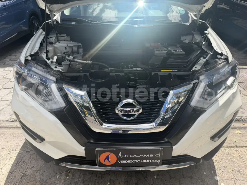 Foto 18 de Nissan xtrail  Advance