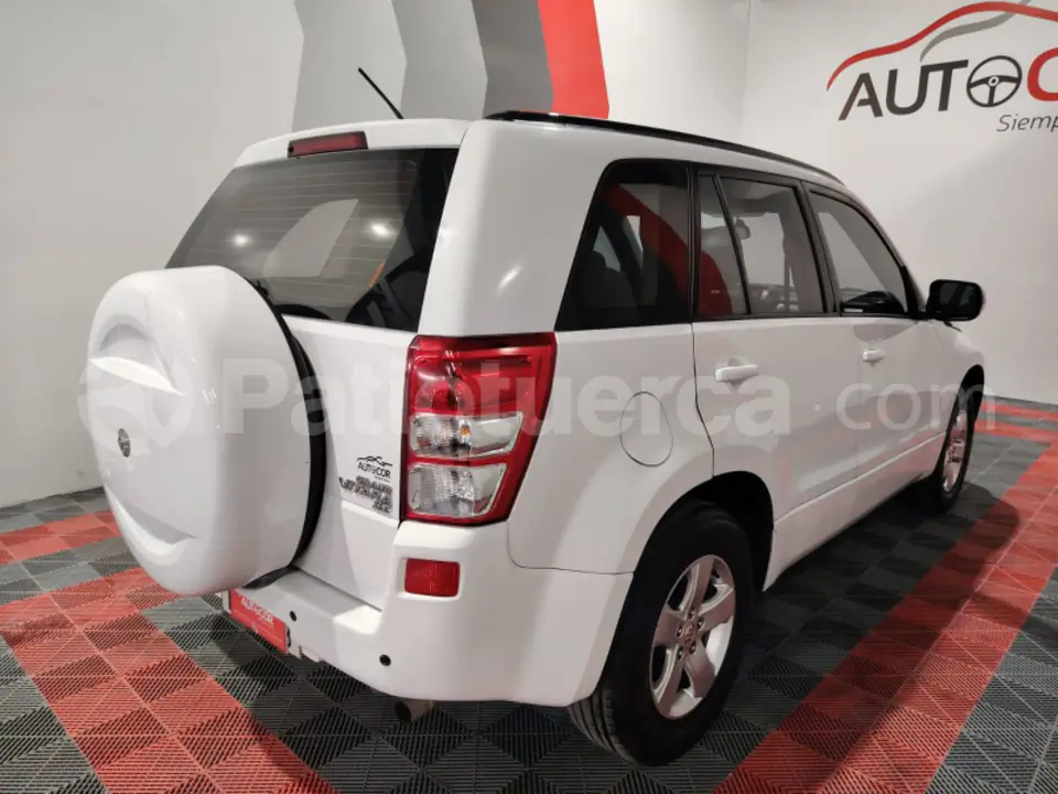 Foto 7 de Suzuki Grand Vitara SZ 2.4