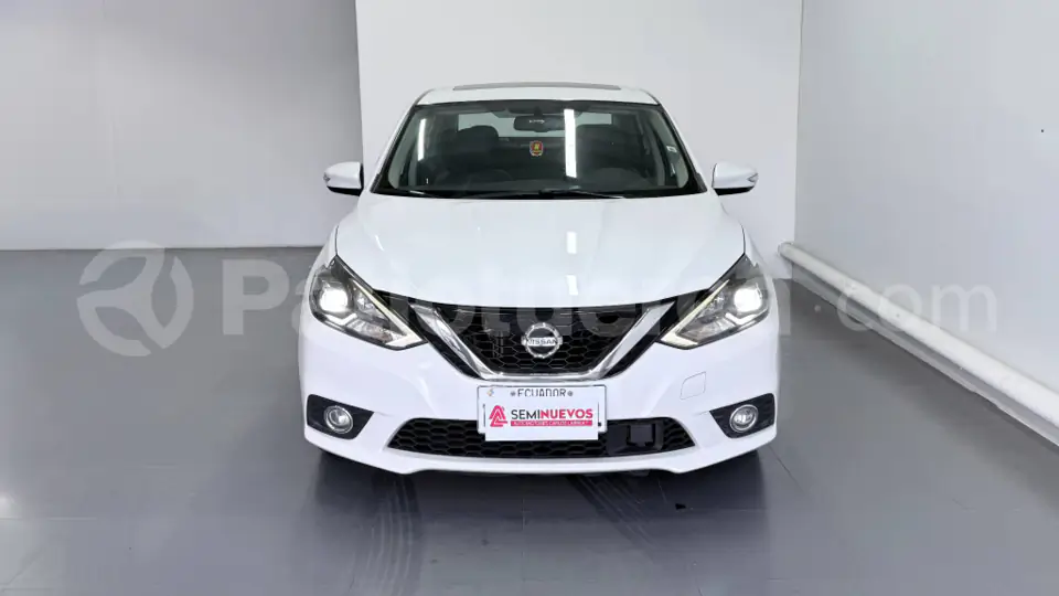 Foto 2 de Nissan Sentra