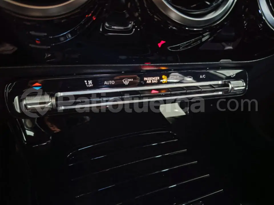 Foto 20 de Mercedes Benz A 200 PROGRESSIVE SPORT