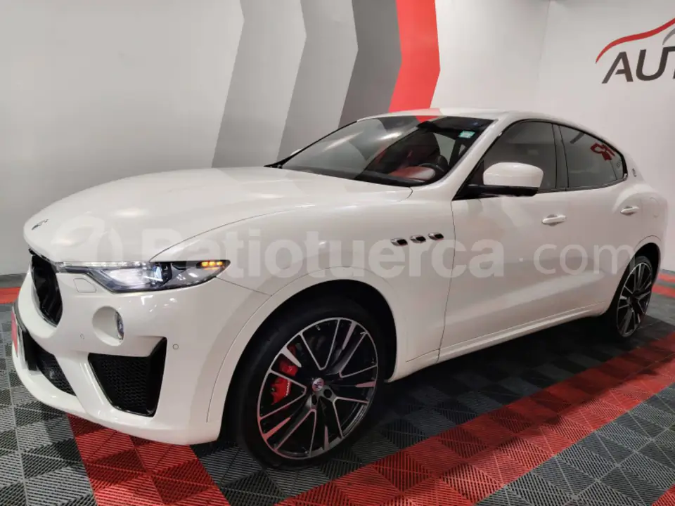 Foto 1 de Maserati Levante GTS