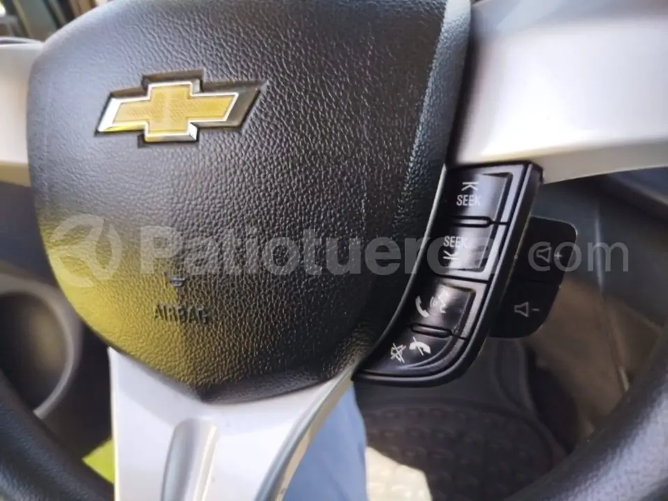 Foto 7 de Chevrolet Spark GT
