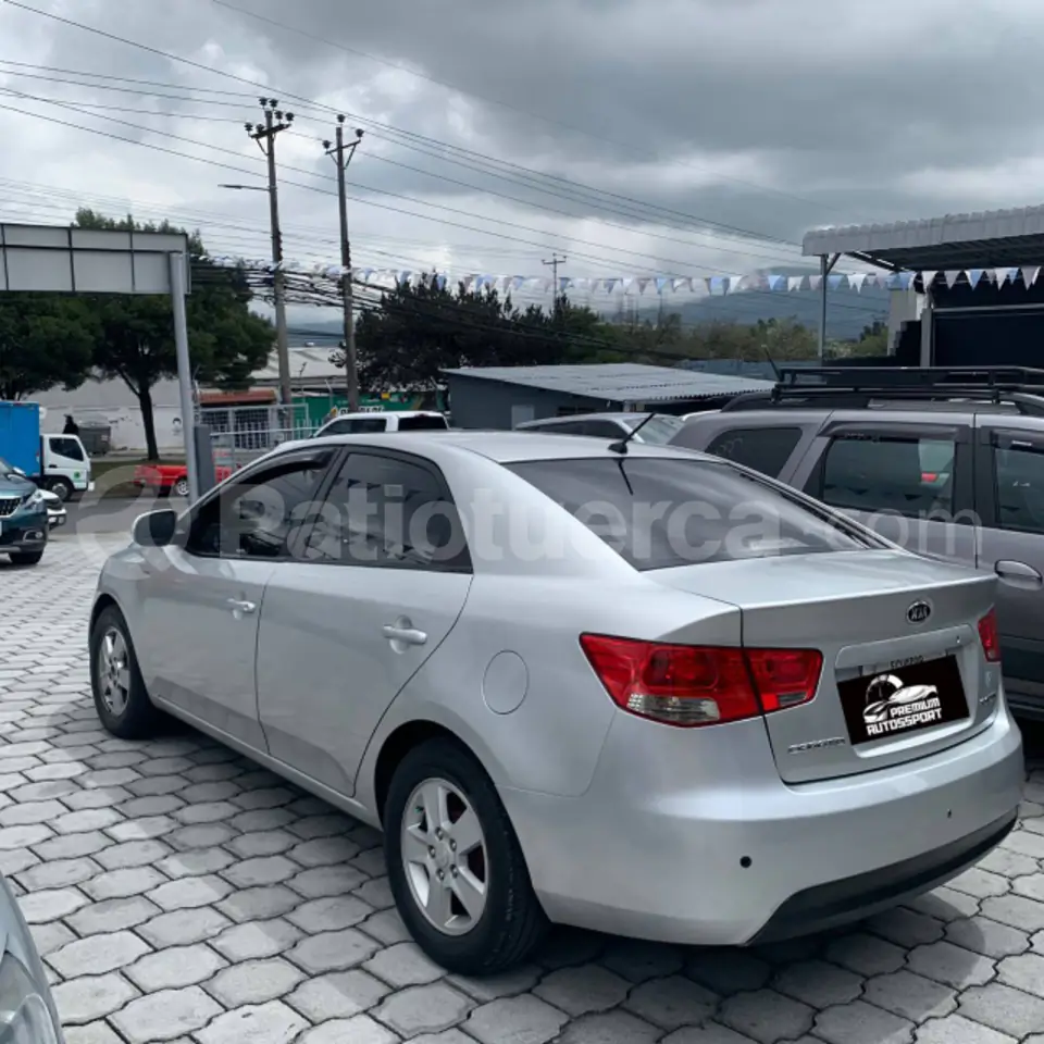 Foto 4 de Kia Cerato