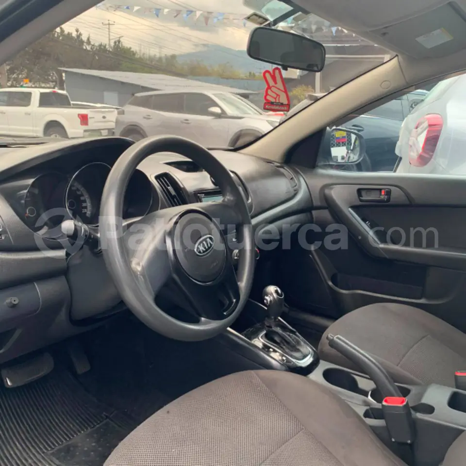 Foto 6 de Kia Cerato