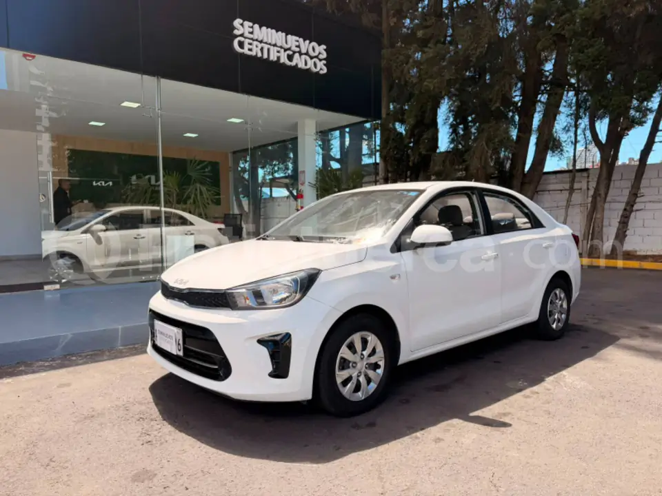 Foto 1 de Kia Soluto