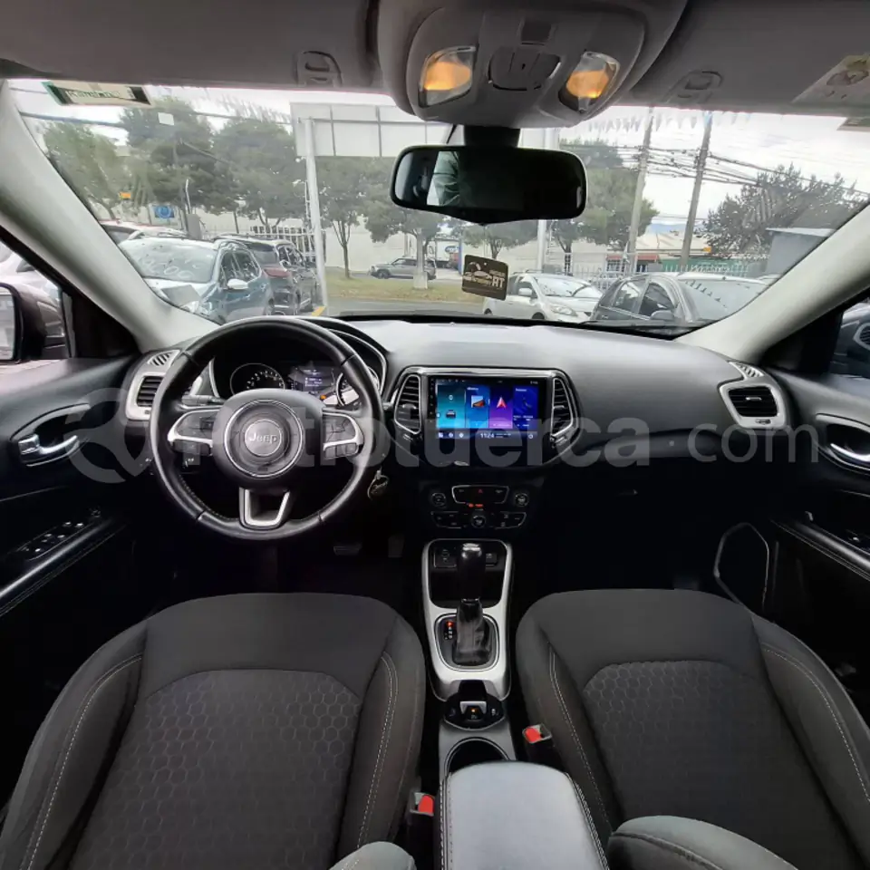 Foto 2 de Jeep NEW COMPASS LONGITUDE