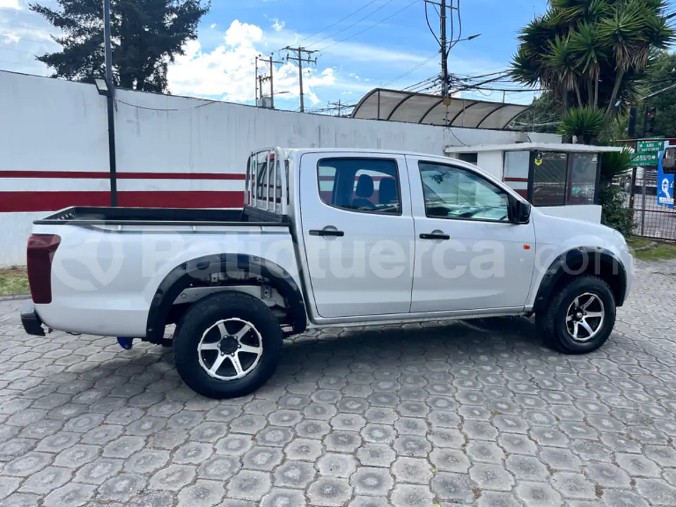Foto 9 de Chevrolet D-MAX CRDI 2.5 CD 4X2 TM DIESEL