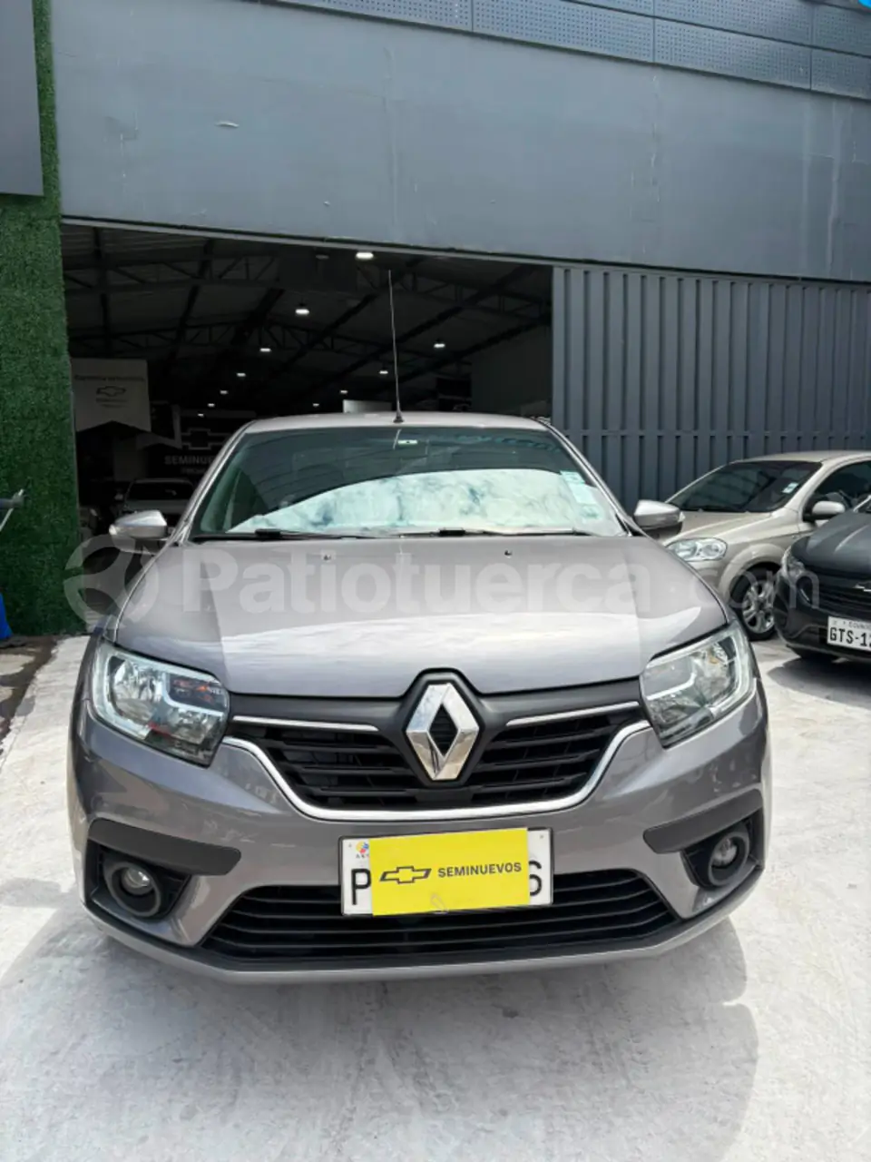 Foto 3 de Renault Logan