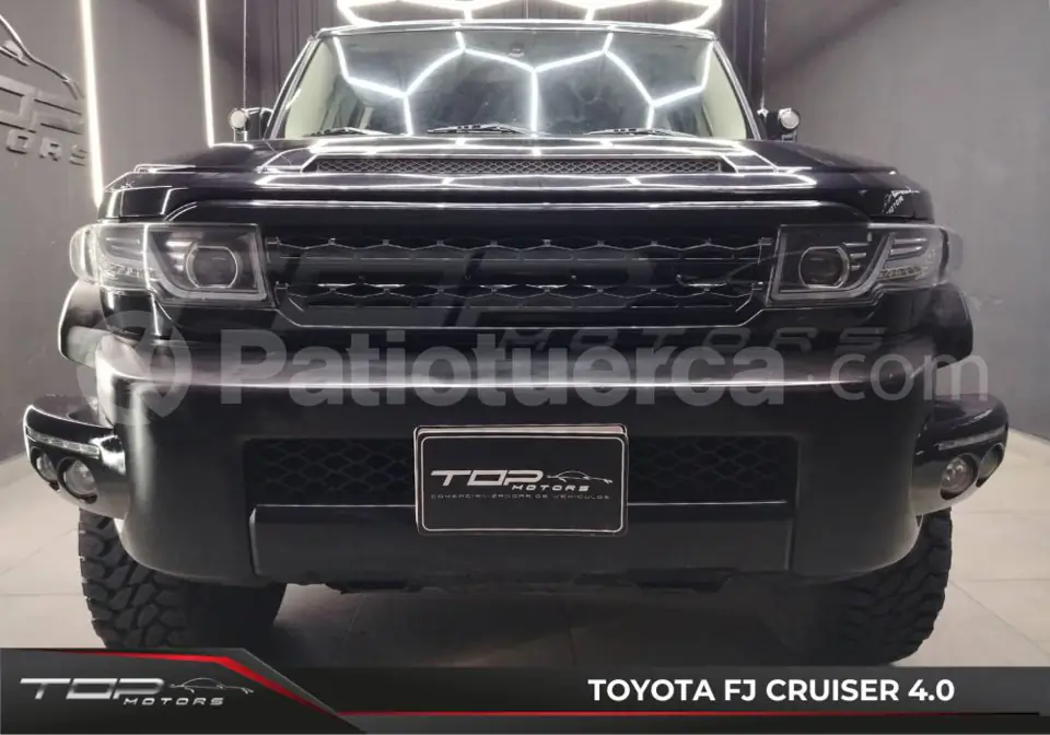 Foto 2 de Toyota FJ Cruiser