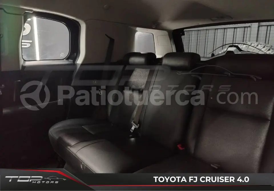 Foto 13 de Toyota FJ Cruiser