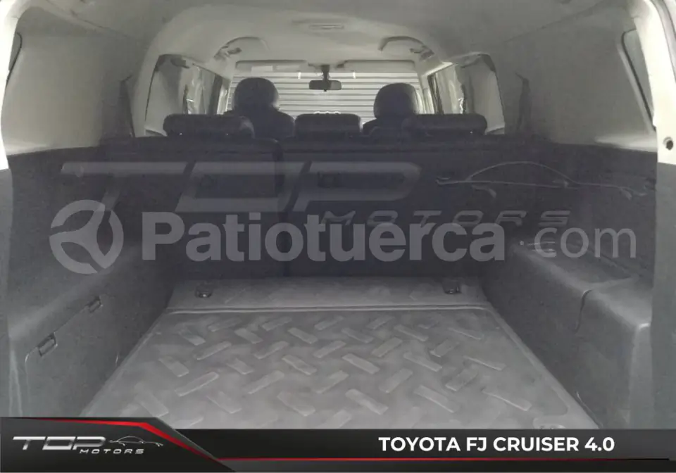 Foto 16 de Toyota FJ Cruiser