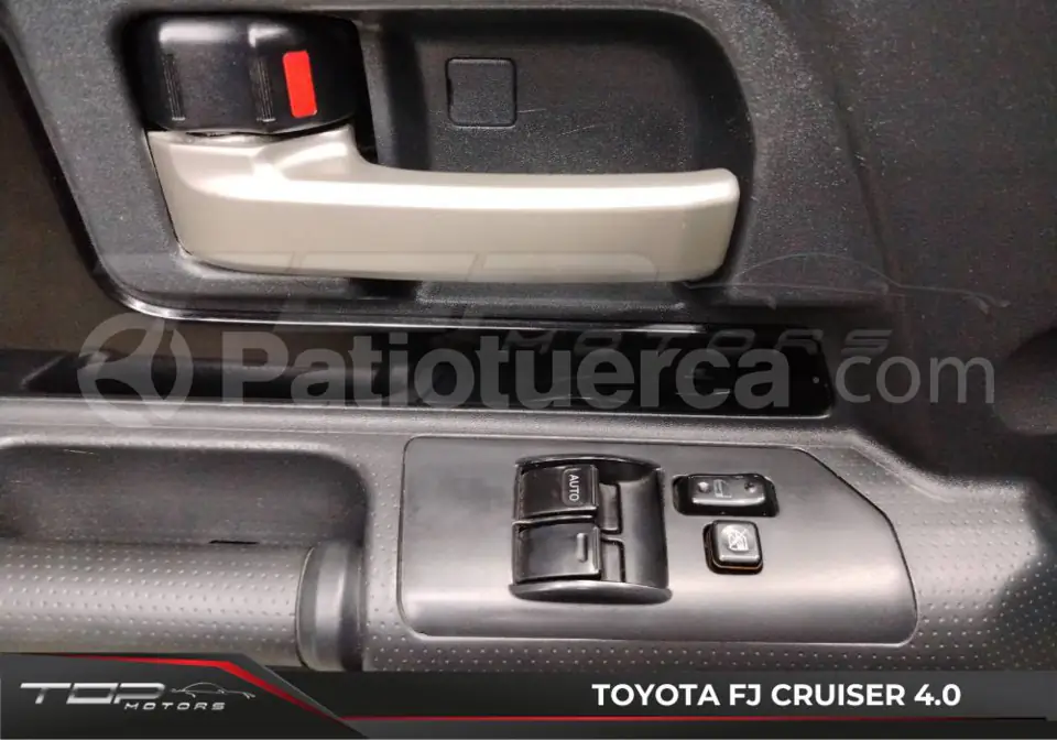 Foto 21 de Toyota FJ Cruiser