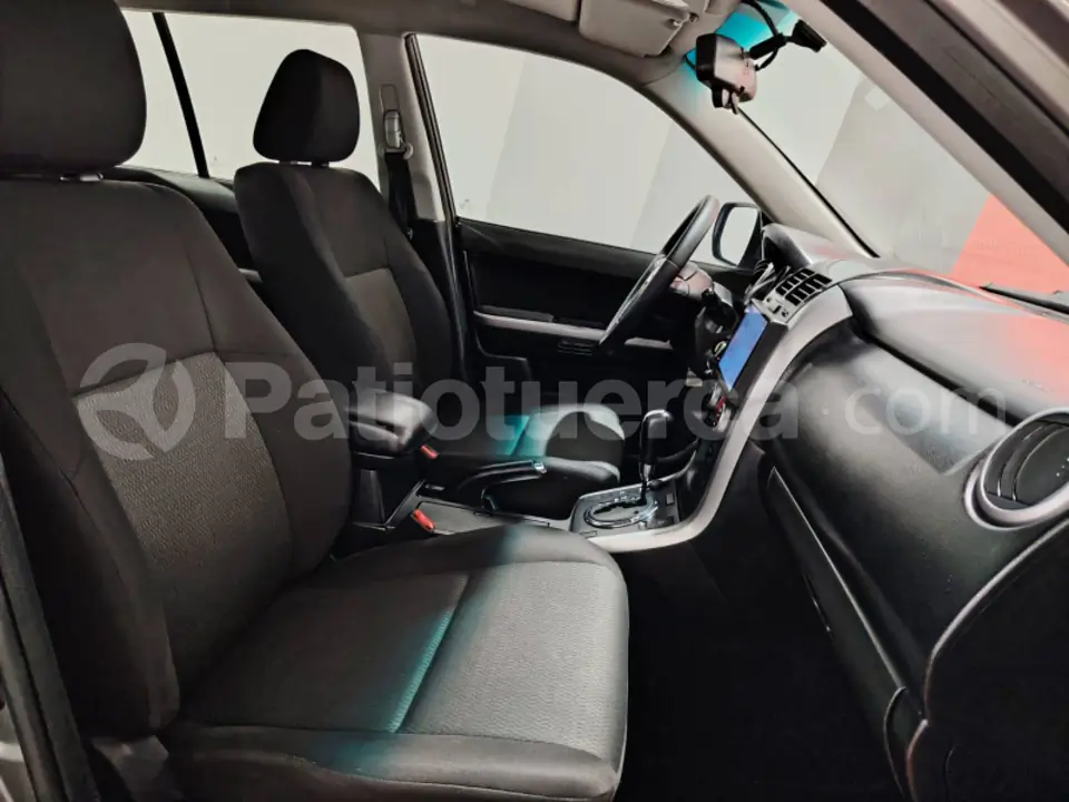 Foto 14 de Suzuki Grand Vitara SZ 2.4