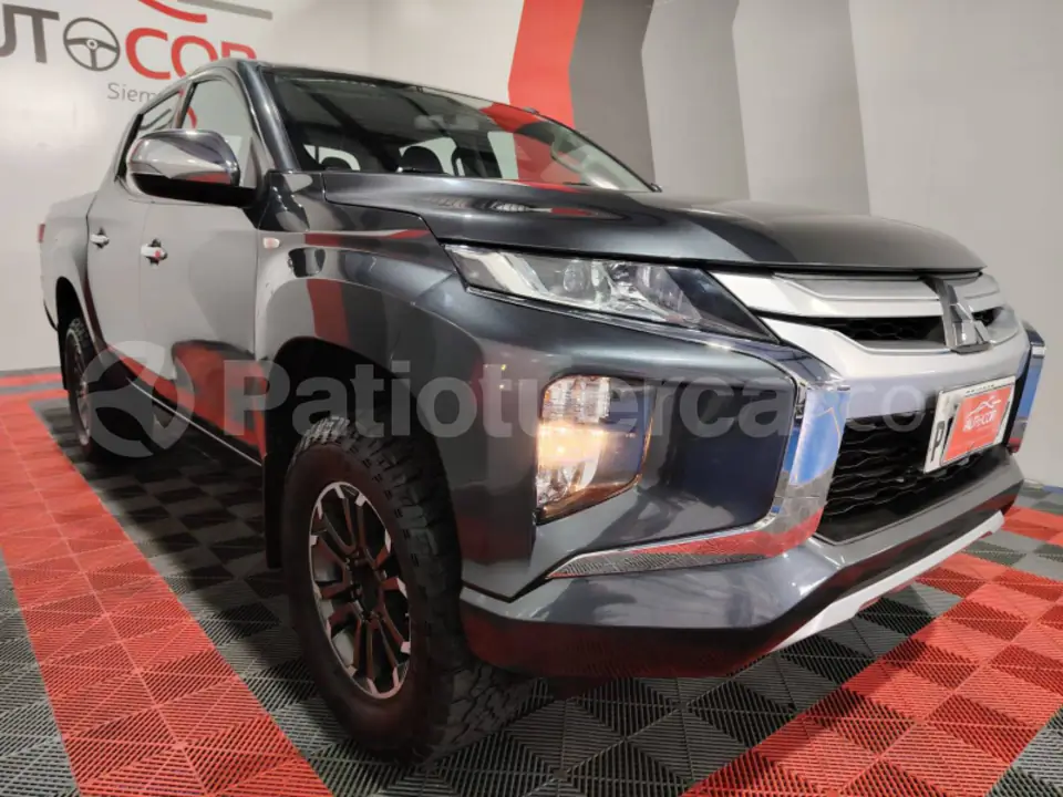 Foto 2 de Mitsubishi L200