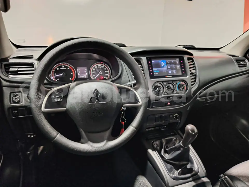 Foto 23 de Mitsubishi L200