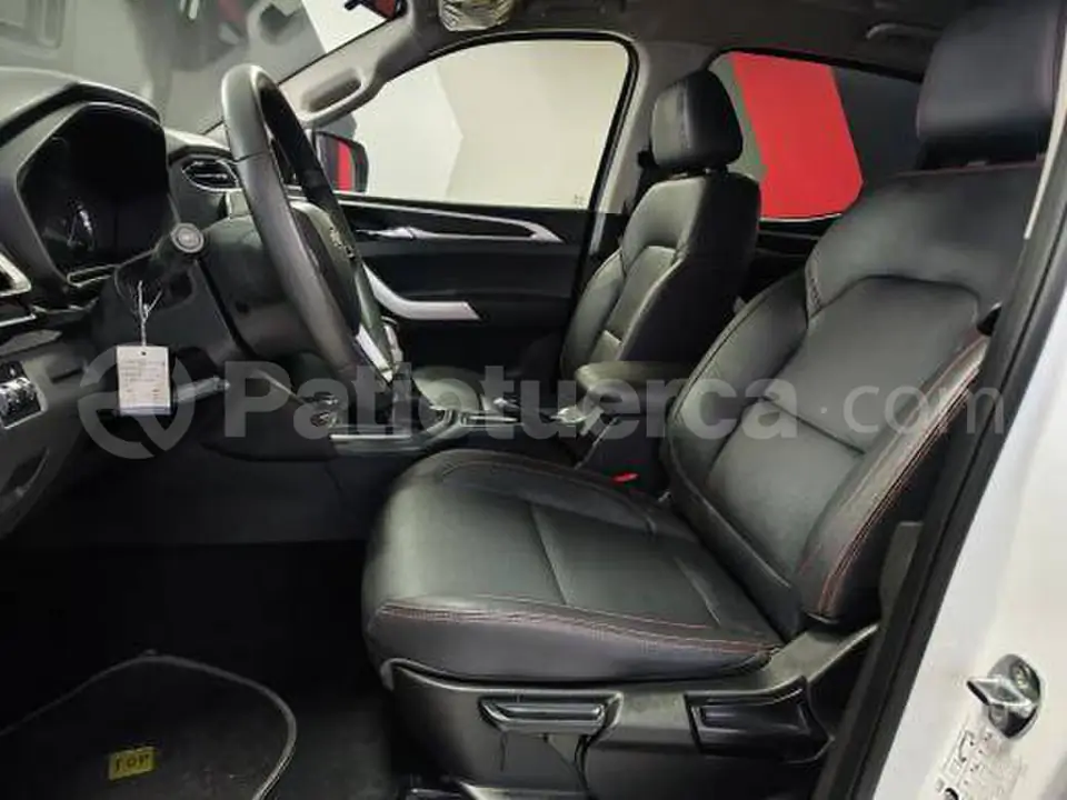 Foto 11 de Chevrolet D-MAX PREMIER