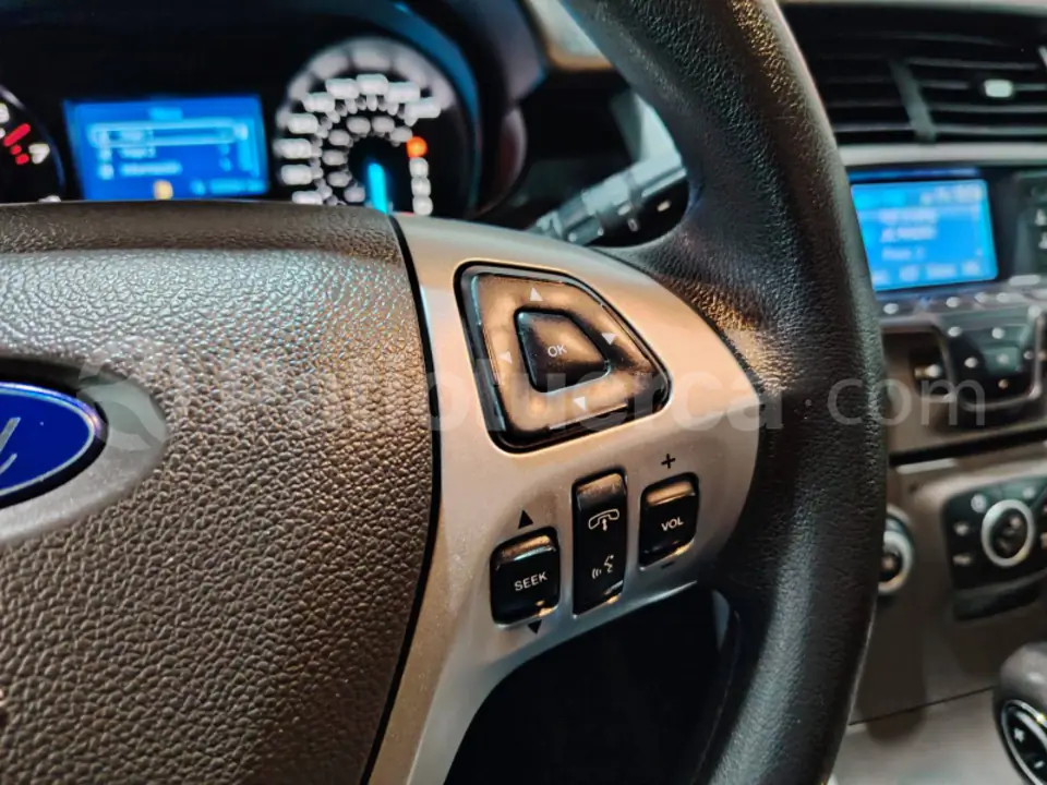 Foto 16 de Ford Edge