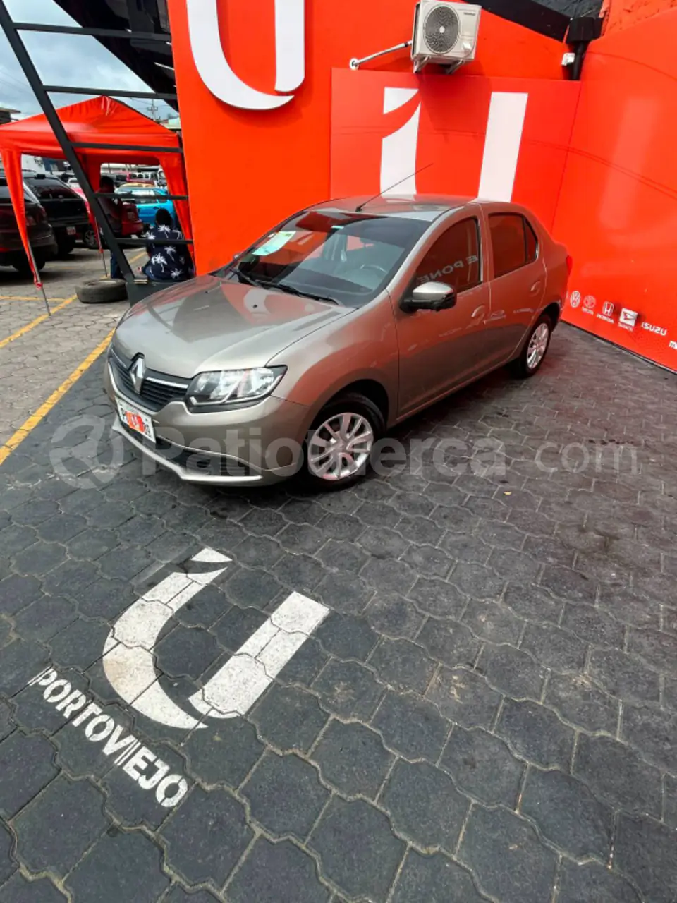 Foto 2 de Renault Logan