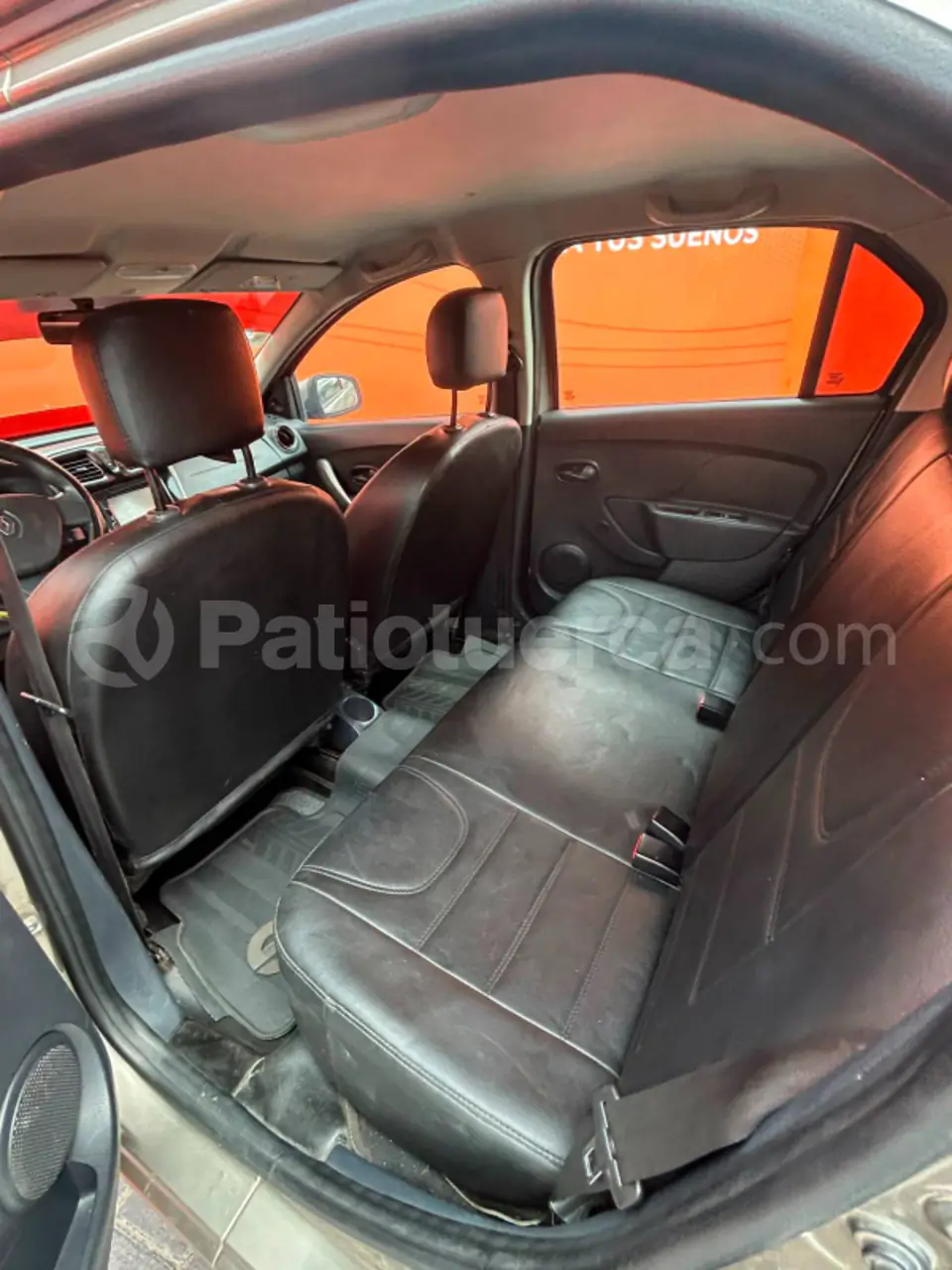 Foto 7 de Renault Logan