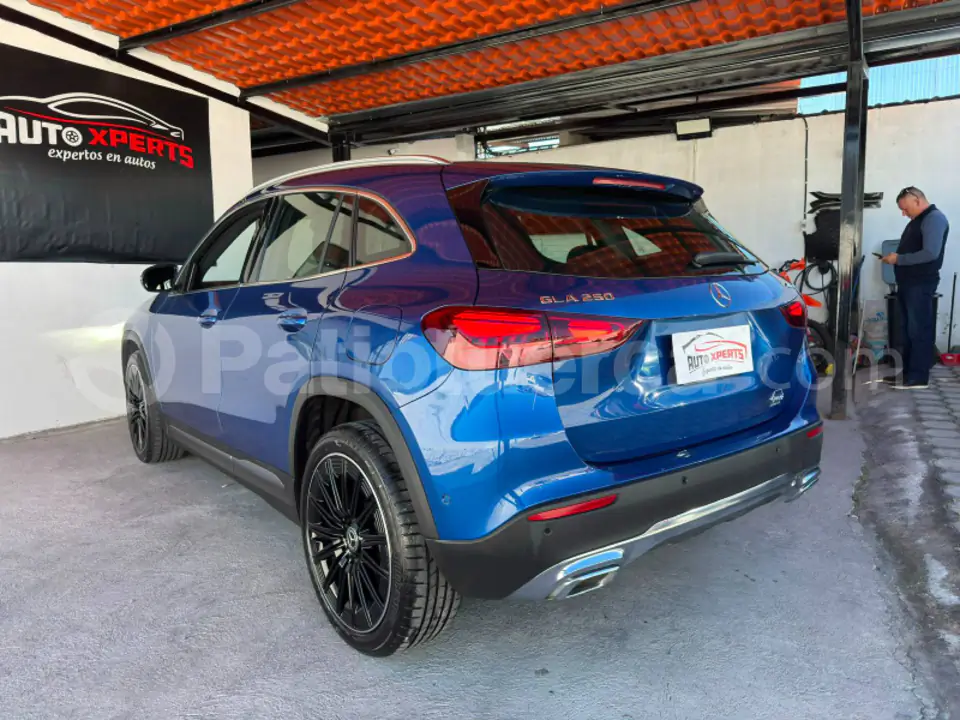 Foto 12 de Mercedes Benz GLA 250